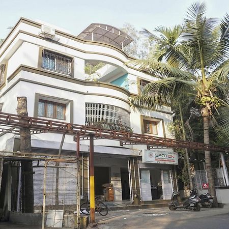 Super Townhouse The Upper Room Near Pune Airport Lohogaon Exteriör bild