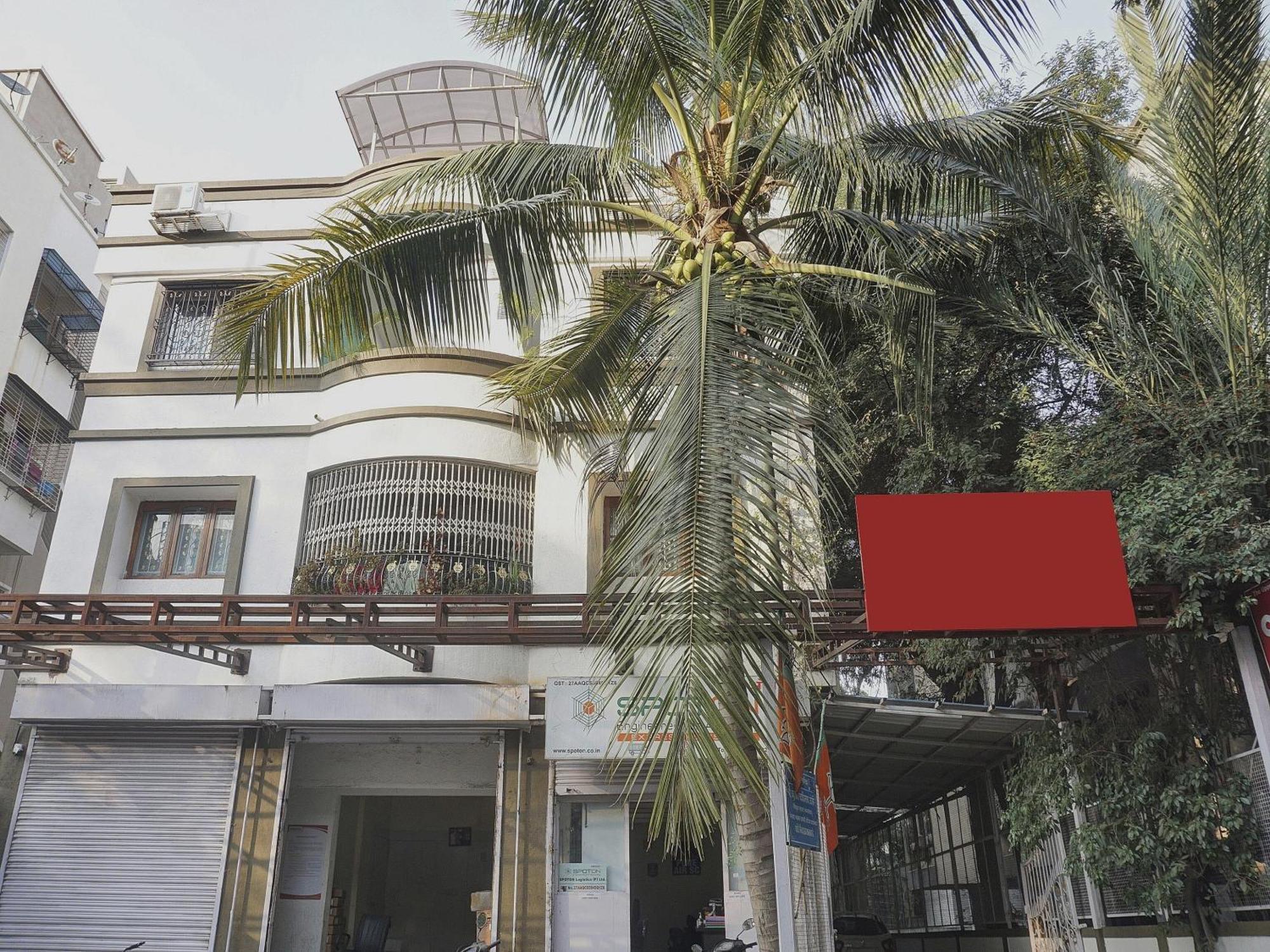 Super Townhouse The Upper Room Near Pune Airport Lohogaon Exteriör bild