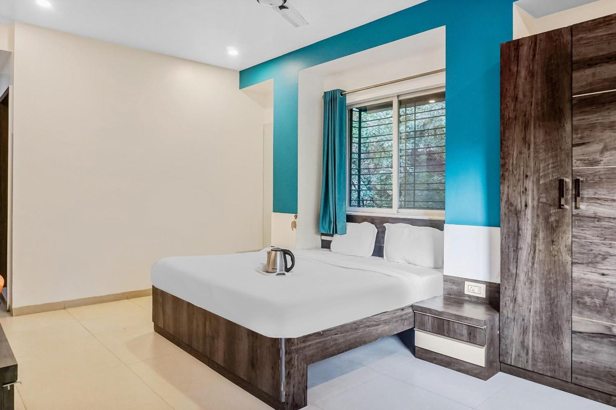 Super Townhouse The Upper Room Near Pune Airport Lohogaon Exteriör bild